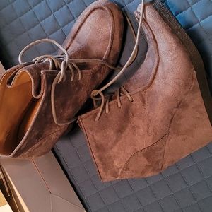 NINE WEST WEDGE GRAY 8M NWOT